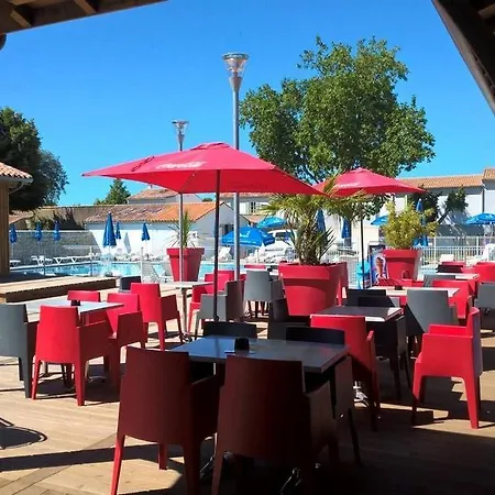 Camping Le Bel Air *** - Maeva Camping * La Flotte